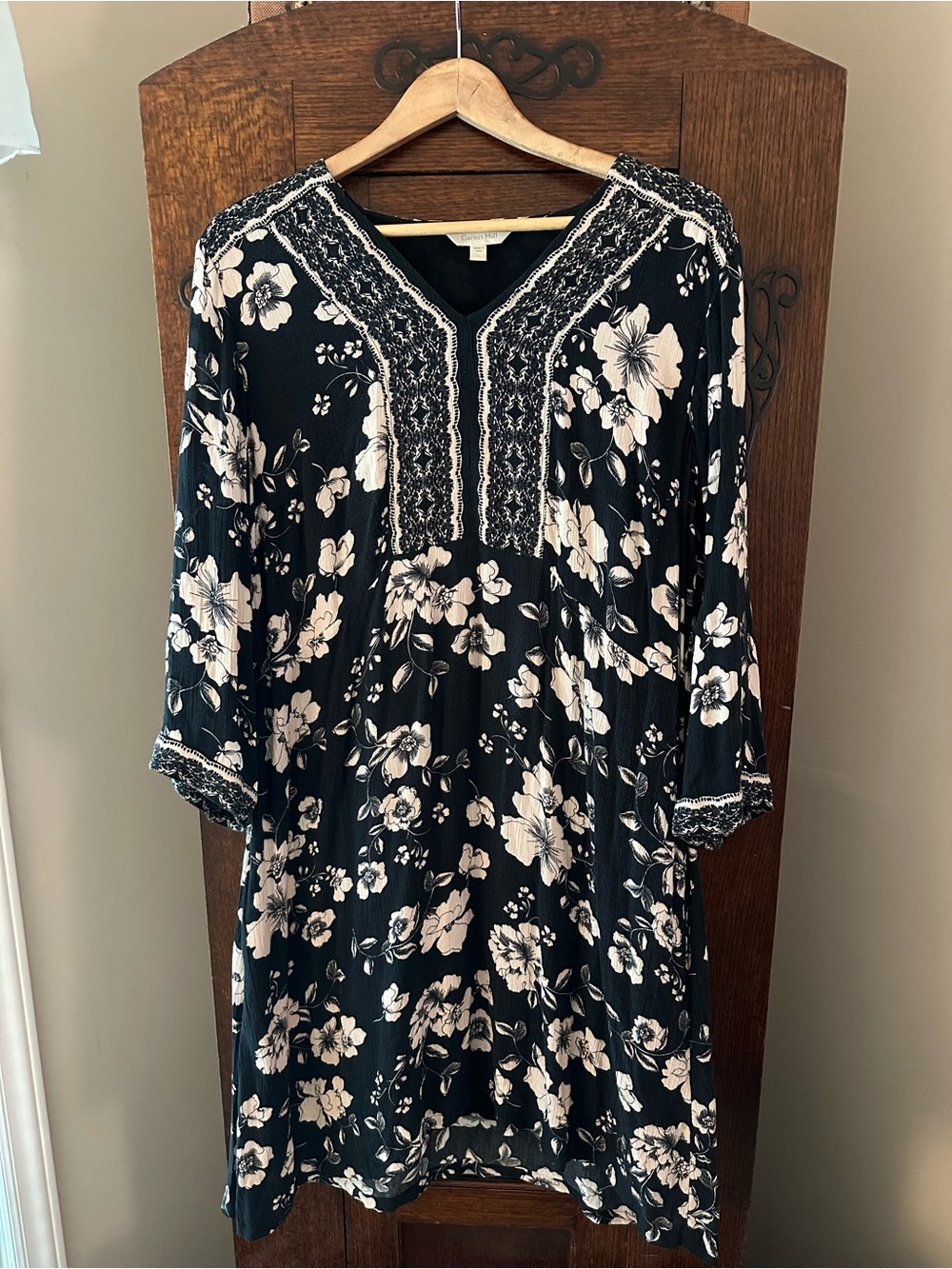 Garnet Hill 100% Viscose Black Floral V-Neck Tunic Dress - Size L - Picture 2 of 6